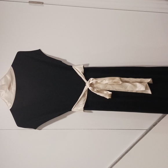 Monocrome black-tie maternity dress by Olian - Picture 2 of 3